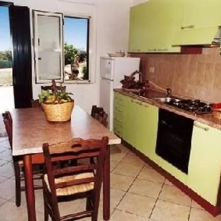 Ferienhaus Fuer 6 Personen Ca 55 Qm In Di Ricadi, Kalabrien Provinz Vibo Valentia Prázdninový dům *